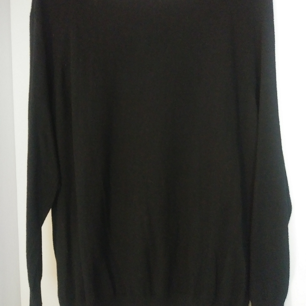 Sweater - Picture 2 of 4